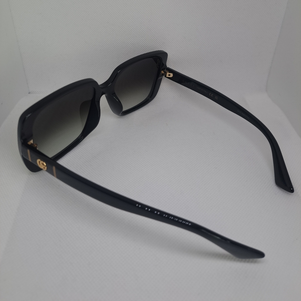 Gucci Black Square Oversized Sunglasses - Picture 8 of 14